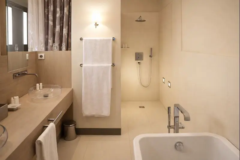 12.hotel paris 16.webp
