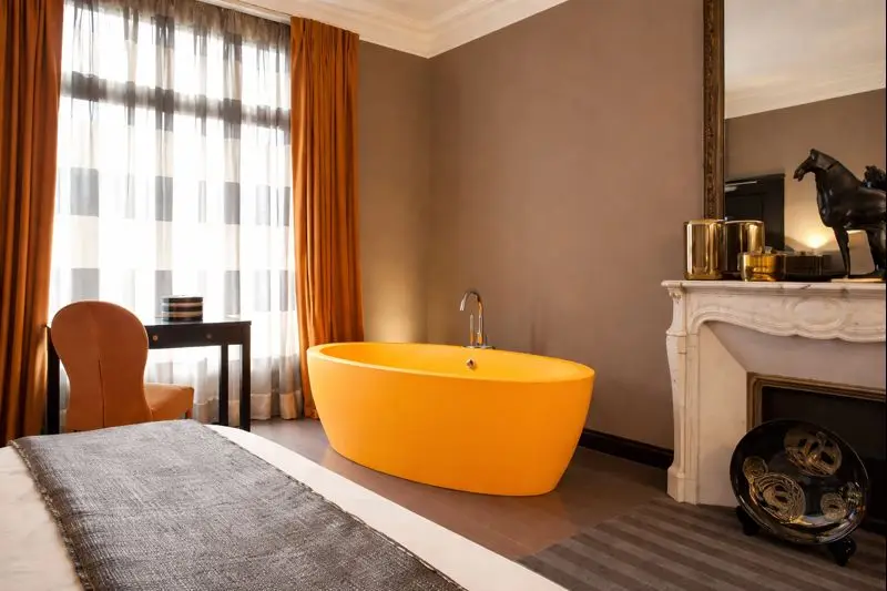 8.hotel paris 16.webp